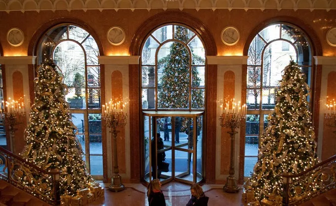 Commercial Christmas Decorating in NYC, Brooklyn and Queens - Long Island Christmas Light Installation