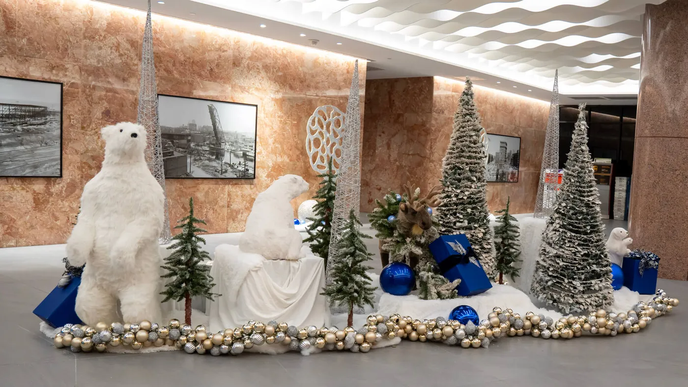 Commercial Holiday Christmas Decorations in Cleveland