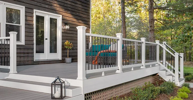 Composite Deck Railing Ideas | Outdoor Decking Design