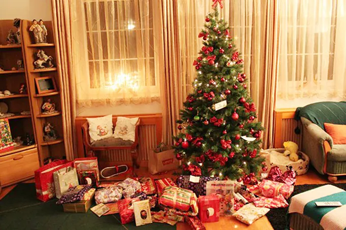 Cost-free but exciting ways to decorate your house this holiday season - Matooke Republic