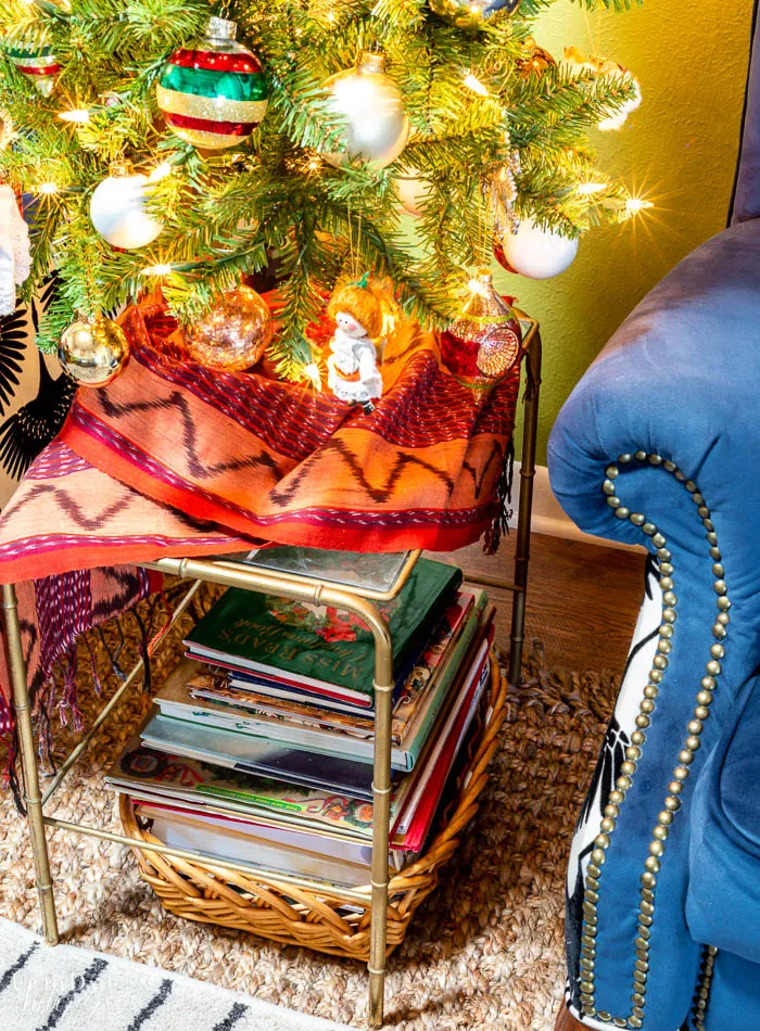 Cozy Colorful Christmas Decorating in a Small Space -