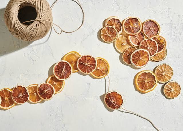 Deck Your Halls With This Easy Dried Citrus Garland DIY - BUST