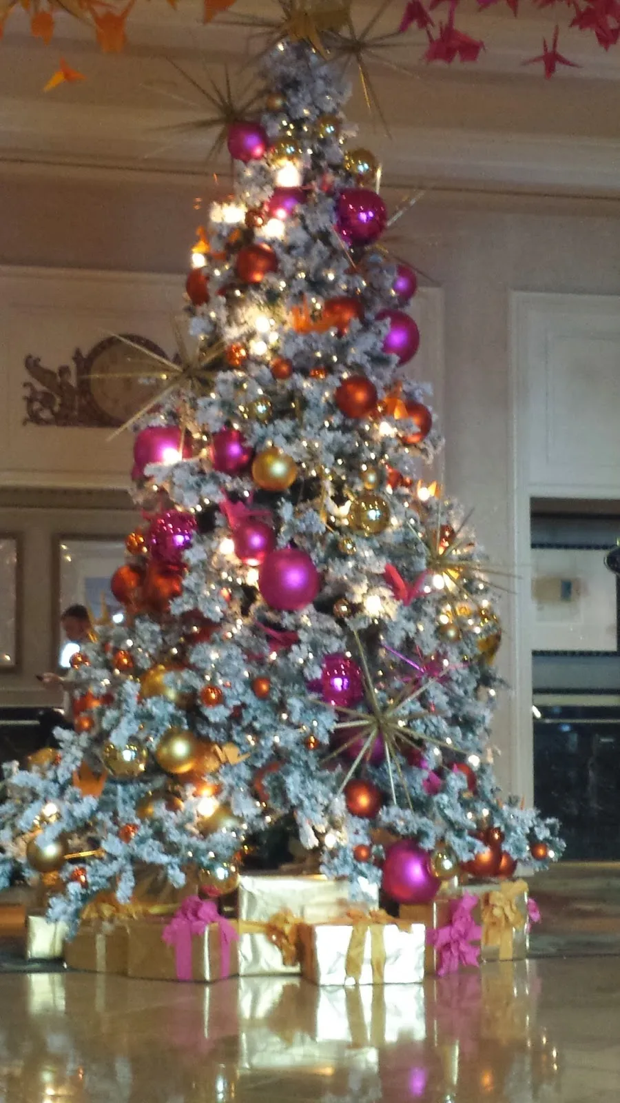 Decorating by Michelle: Beautiful Christmas Trees--Just Not at My House!