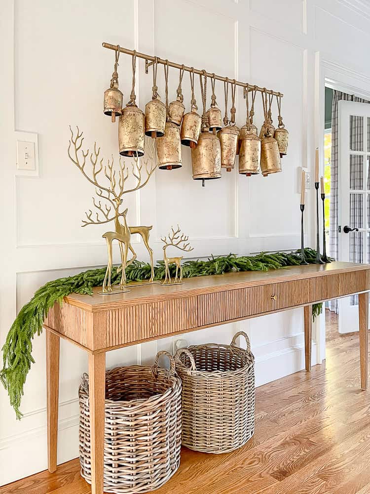 Decorating with Christmas Bells - Stefana Silber