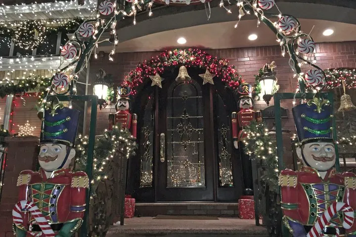 Dyker Heights Christmas Lights Tour: Brooklyn Holiday Homes: Book Tours & Activities at Peek.com