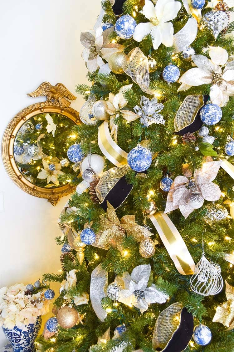 Easy DIY Blue & White Chinoiserie Christmas + Holiday Ornaments - MONICA  BENAVIDEZ