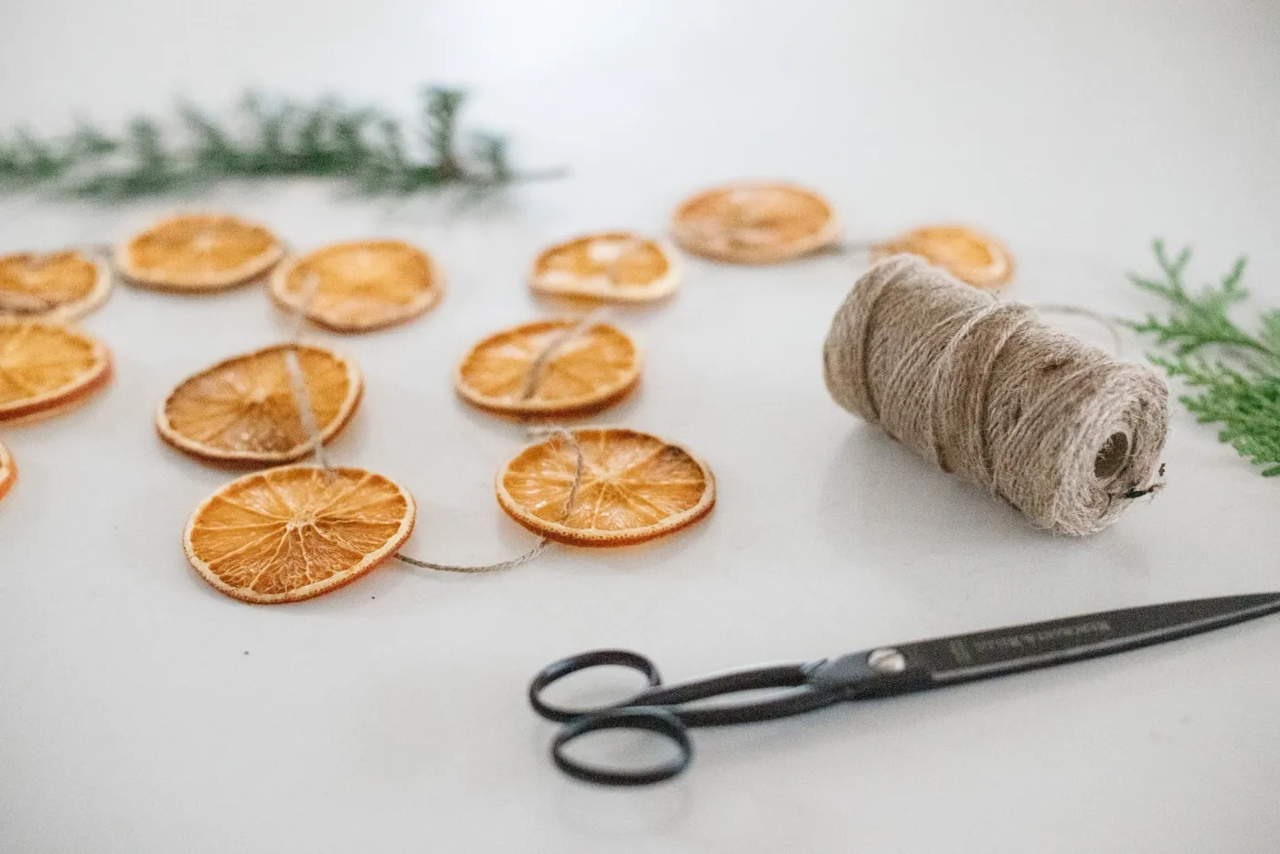 Easy DIY Dried Oranges for Natural Holiday Decor — The Purposeful You ·  Garden + Sustainable Living