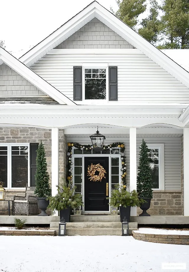 ELEGANT CHRISTMAS PORCH DECORATING - CITRINELIVING