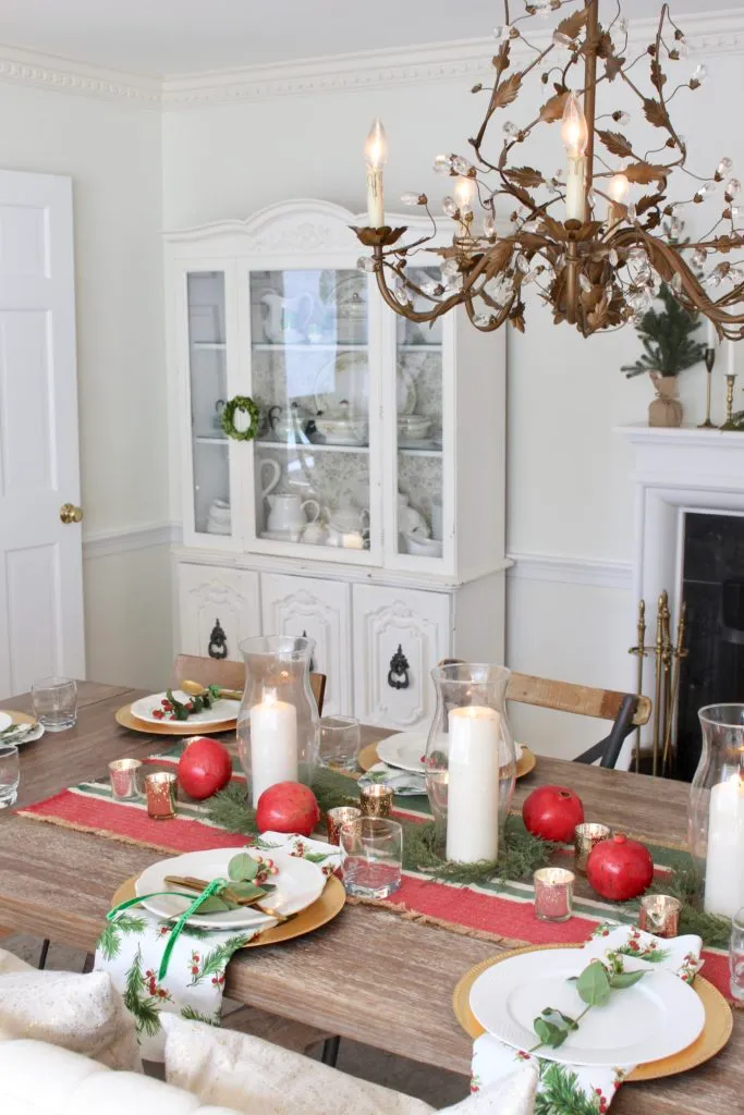 Elegant Christmas Table