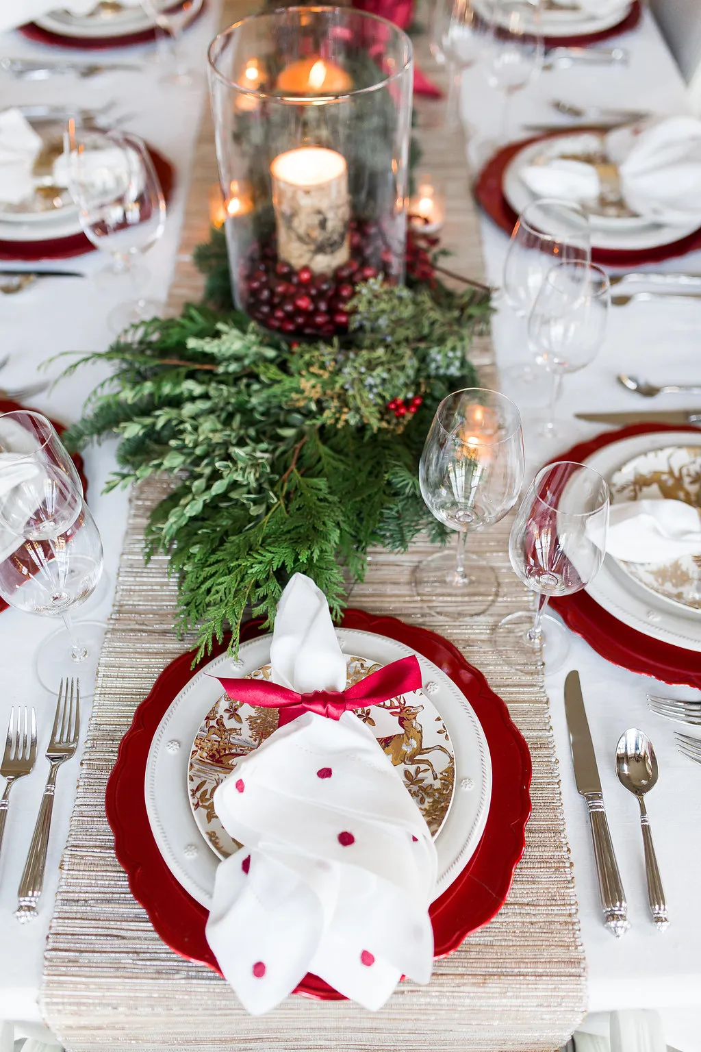 Elegant Christmas Tablescape | Setting the Perfect Christmas Table