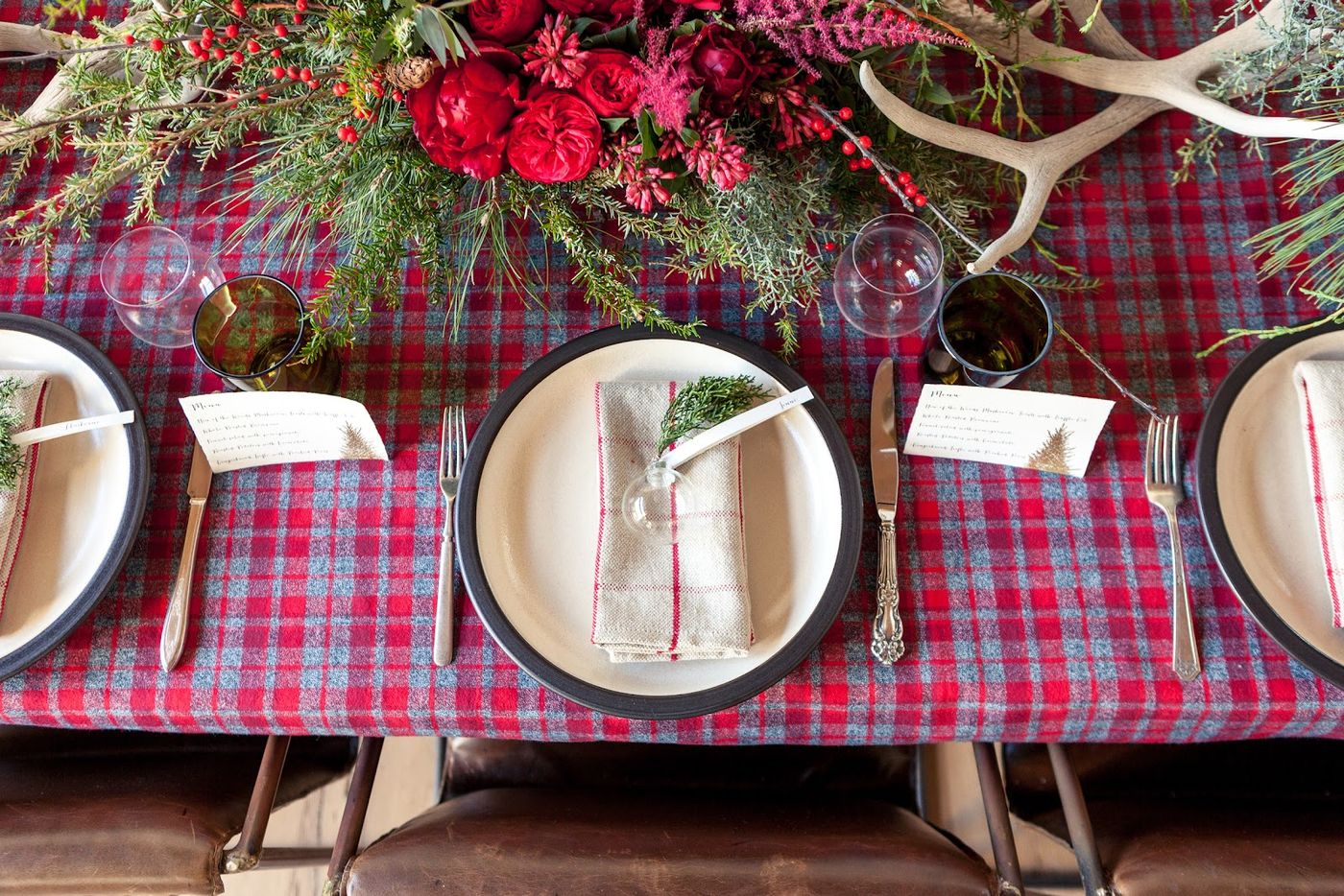 Elegant Holiday Tablescape Ideas From Seven of Our Favorite Designers | Design Manager