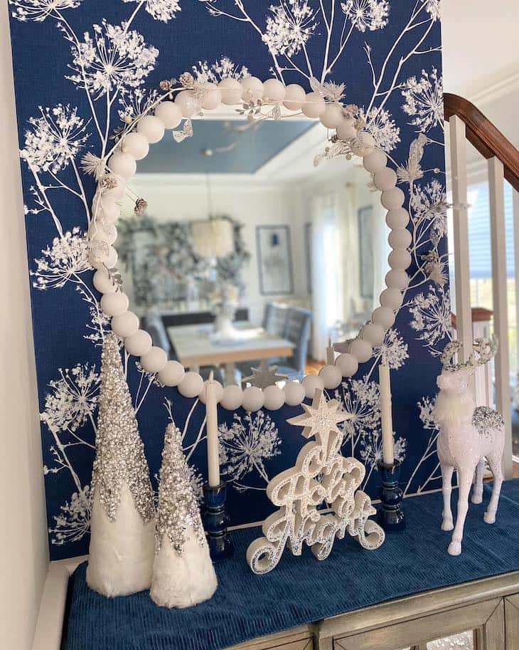 Festive Christmas Entryway Decor to Welcome the Season - Farmhousehub
