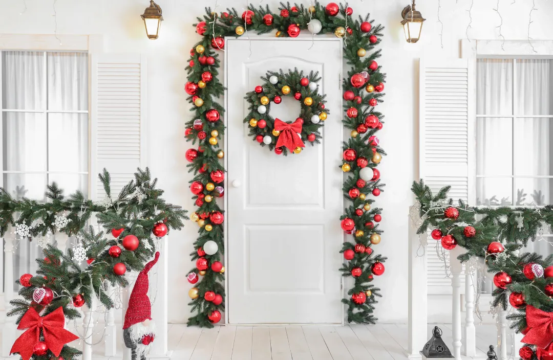 Festive Elegance: Creating A Traditional DIY Christmas Garland | Welsh Mum
