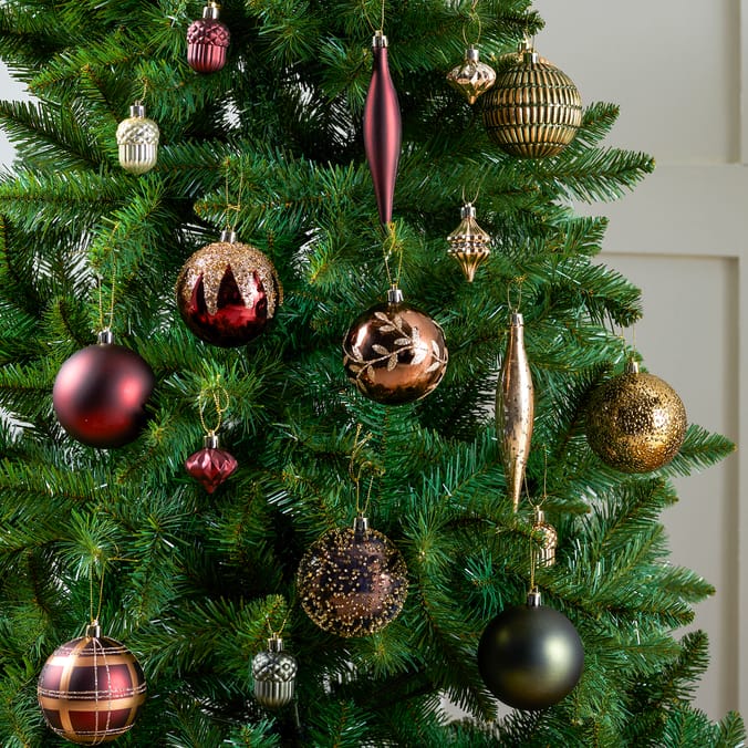 Festive Feeling Alpine Woods Christmas Bauble Mix Set 64 Pack | Home Bargains