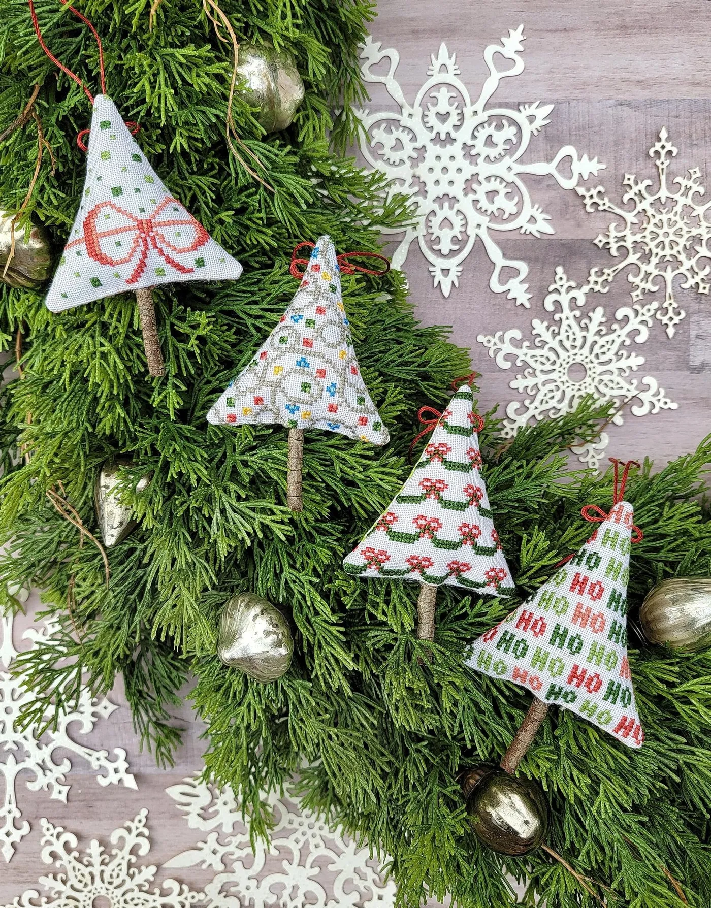 Festive Mini Trees – The Crafty Ewe