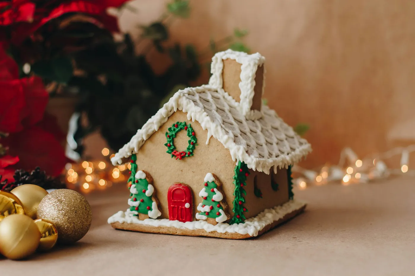 Gingerbread Houses Pictures | Download Free Images on Unsplash