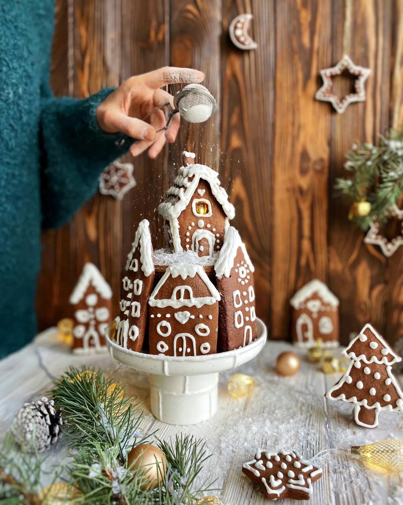 Gingerbread Houses Pictures | Download Free Images on Unsplash