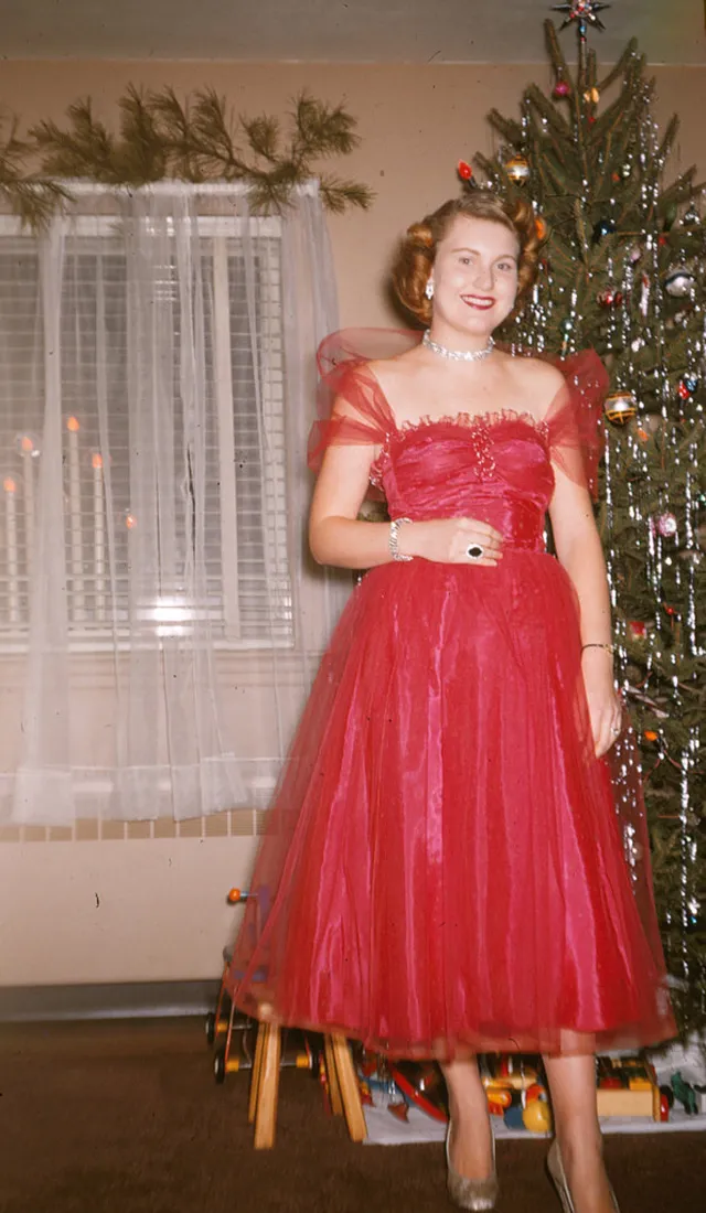Glamour Shots by the Christmas Tree: What Every Mid-Century Modern  Enthusiast Should Know and Love