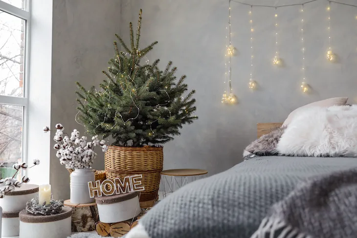 Holiday Bedroom Decorating Ideas | Saatva