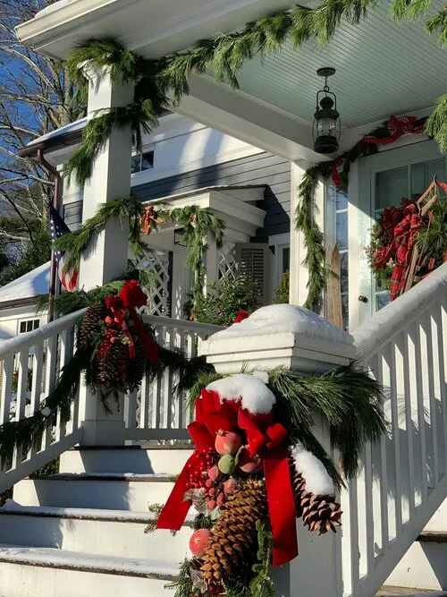 Holiday Decorating Services | Main Street Nursery