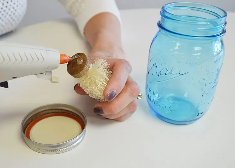 Holiday DIY: Mason Jar Snow Globe : 6 Steps (with Pictures) - Instructables