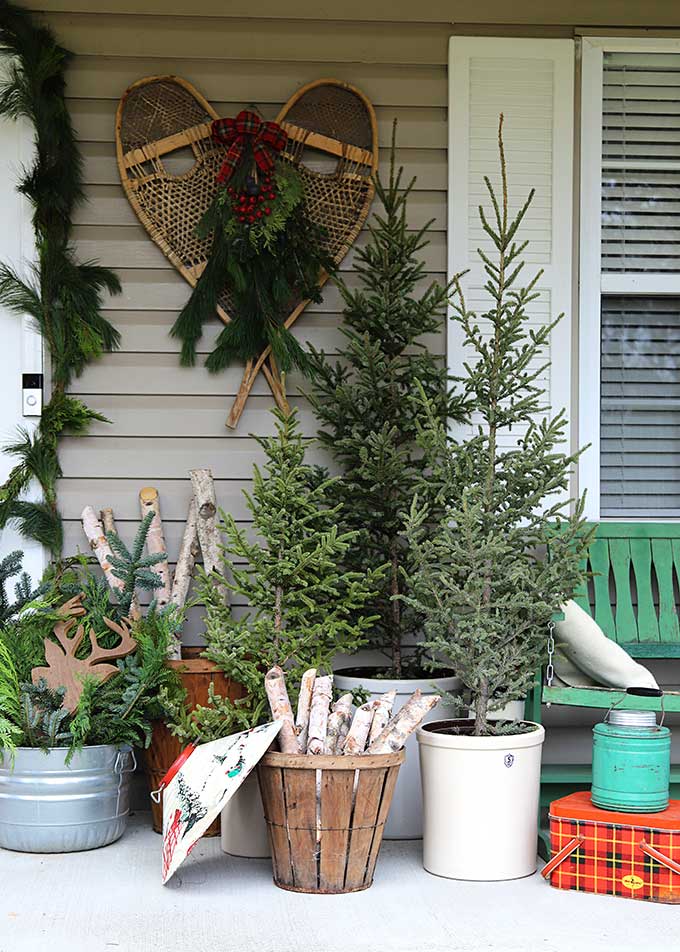 HOLIDAY PORCH DECOR TIPS AND TRICKS