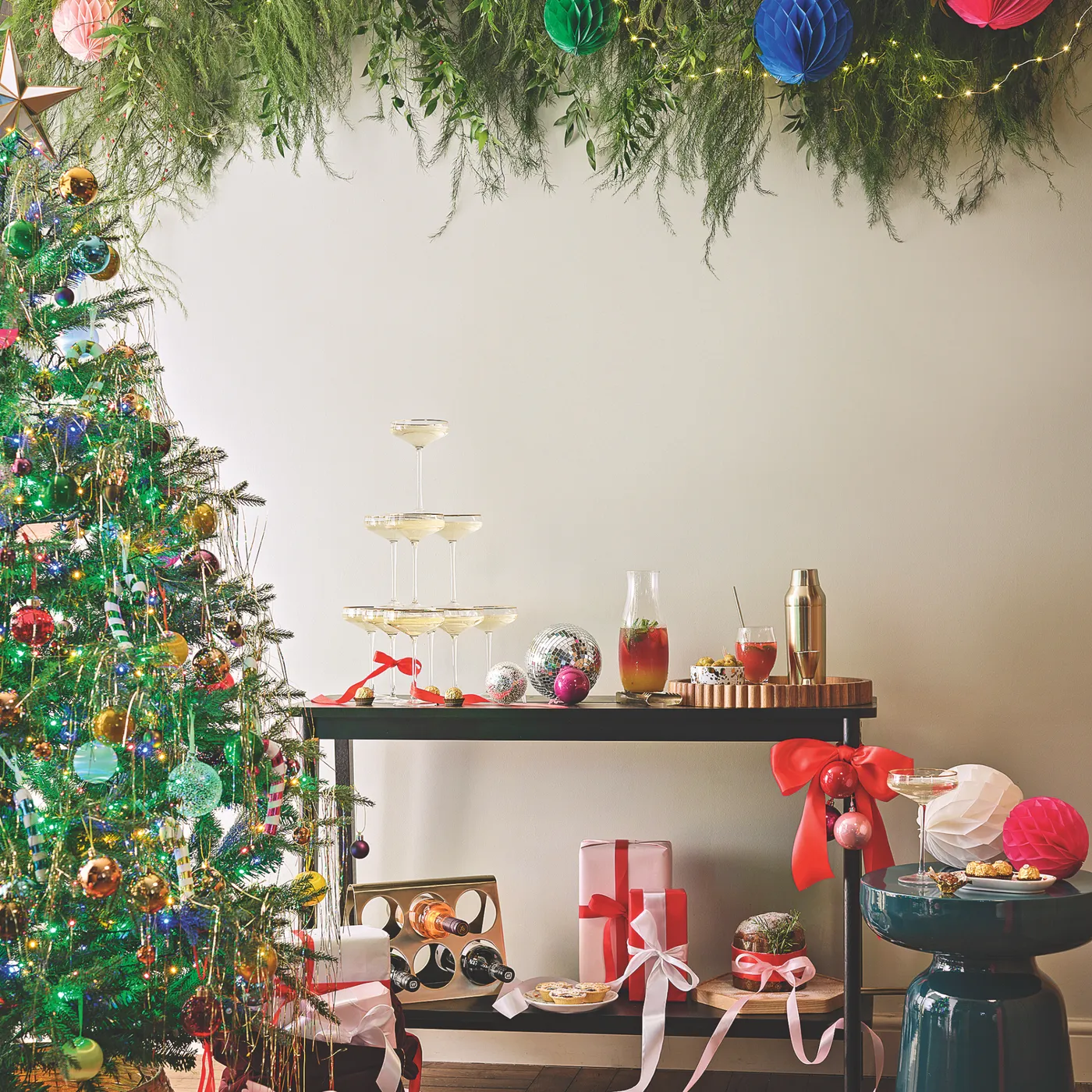 Home Alone-core is the nostalgic interior trend you'll…