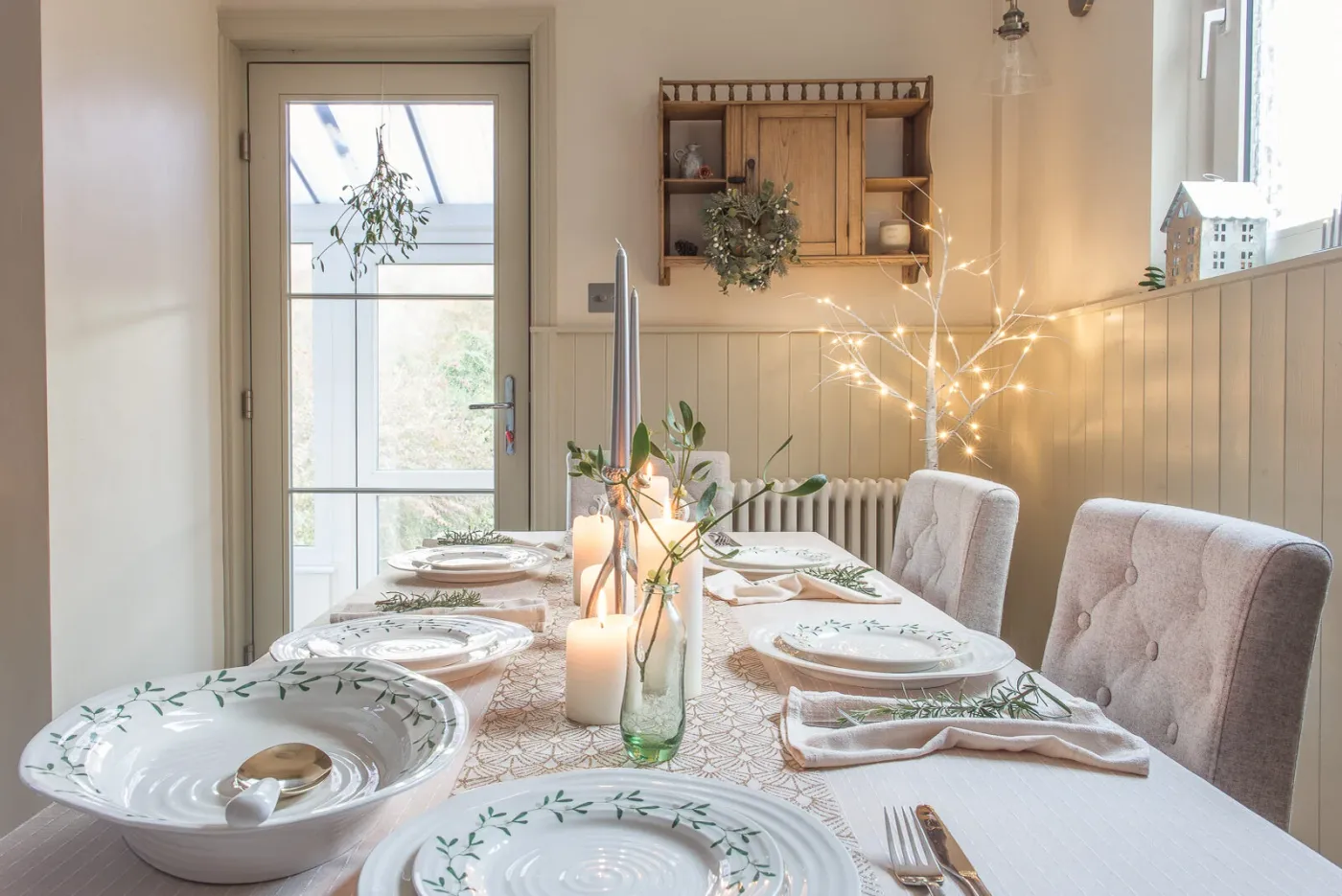 How I'm styling the Christmas table this year – and top tips for yours |  Fifi McGee