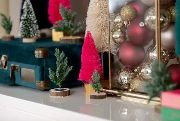 How to Decorate for Christmas With Free Backyard Greenery | HGTV