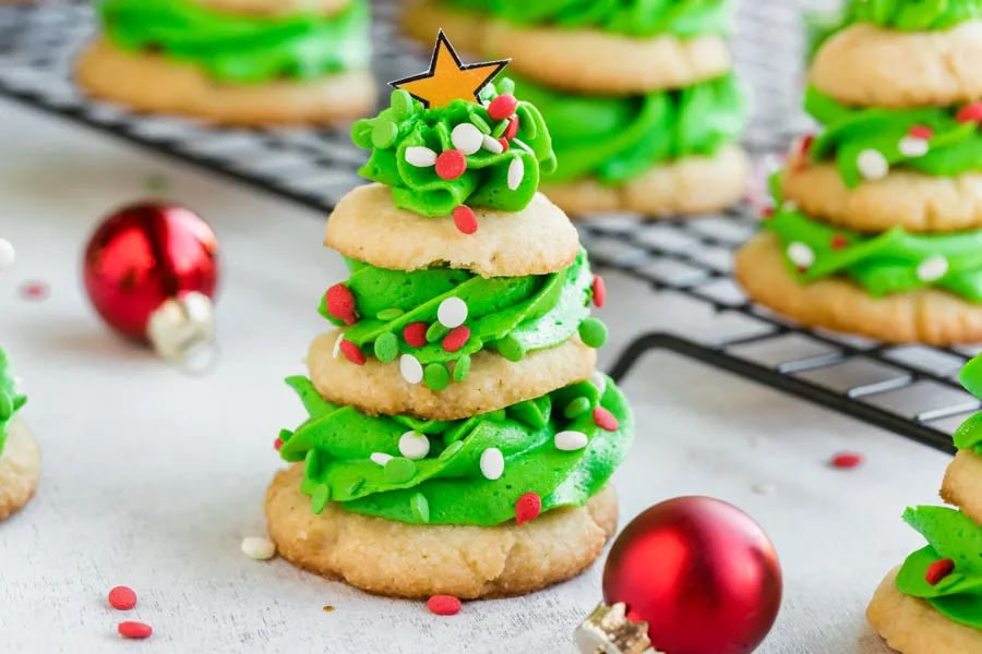 How to Make Keto Christmas Tree Cookies - Ketofocus