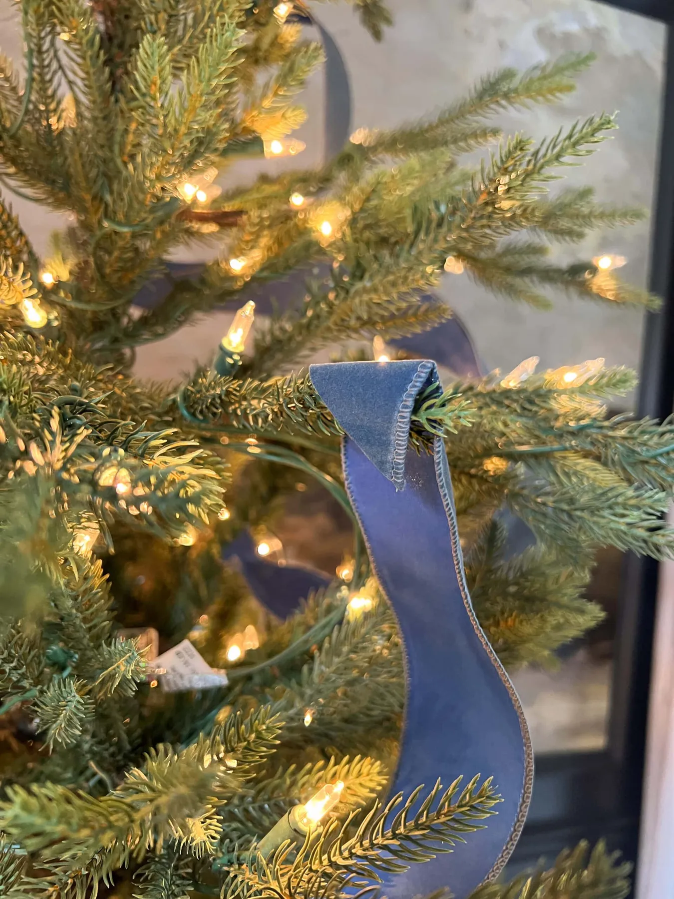 How to Put Christmas Tree Ribbon Decorations on Trees - Bless'er House