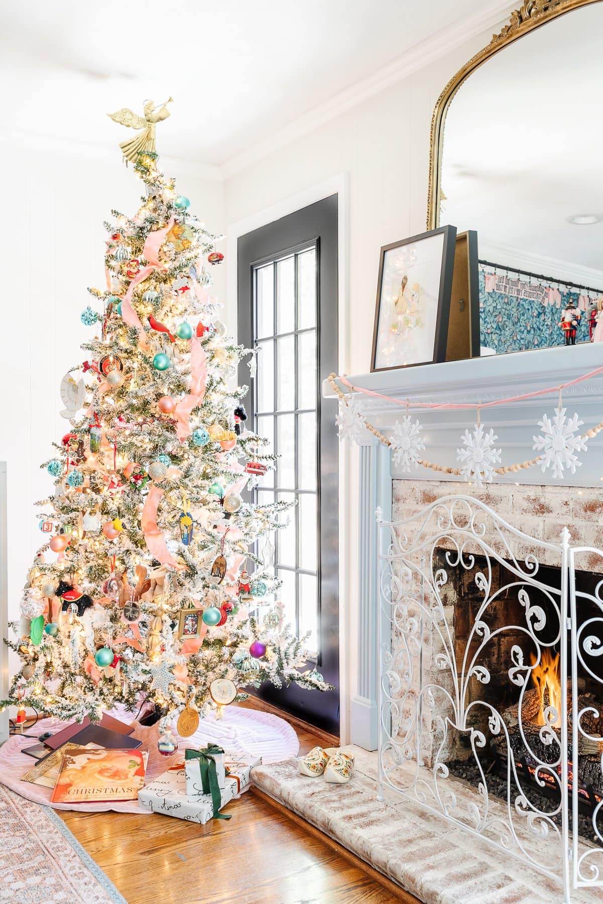 How to Put Christmas Tree Ribbon Decorations on Trees - Bless'er House