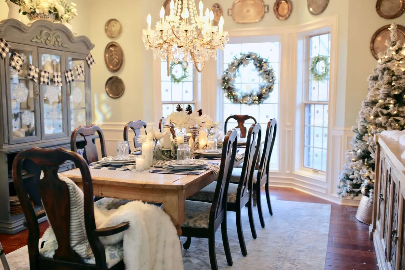 How to Style a Table for Winter