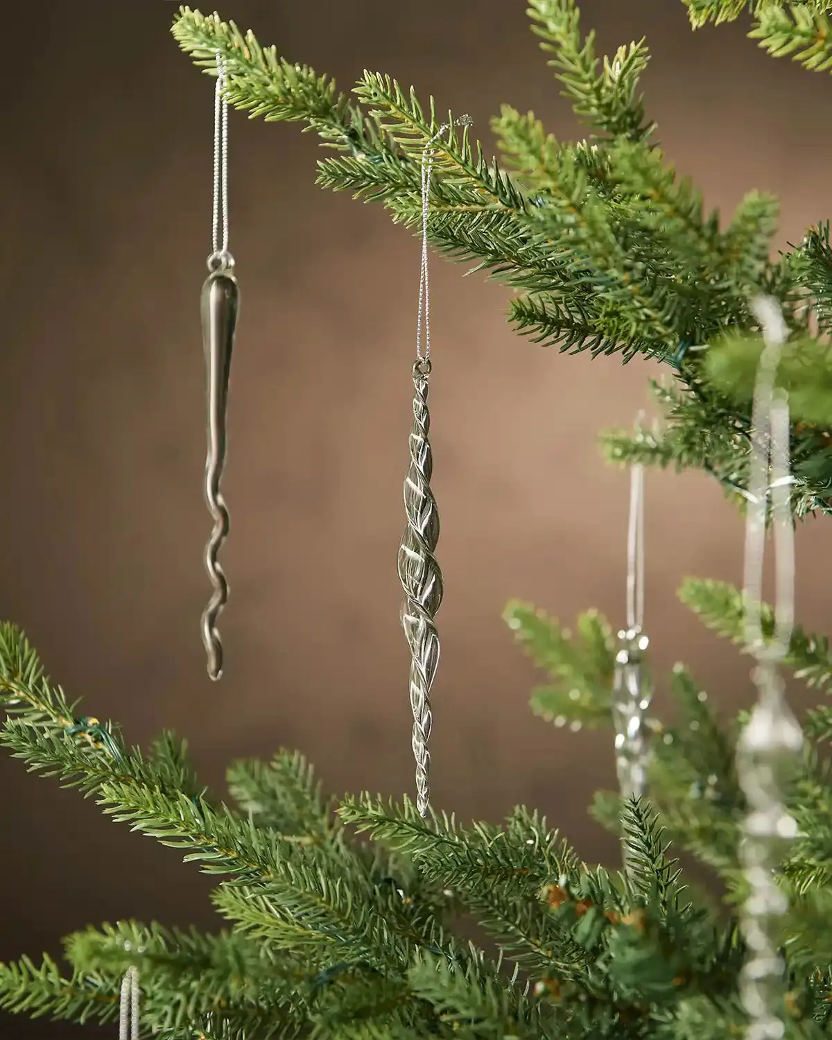 Icicle Christmas Tree Ornaments Blown Glass Icicle Ornaments Set Of 20 Traditional Glass Icicle Decorations – We R Christmas