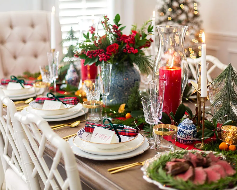 Incorporating Blue & White into your Christmas Table - Pizzazzerie