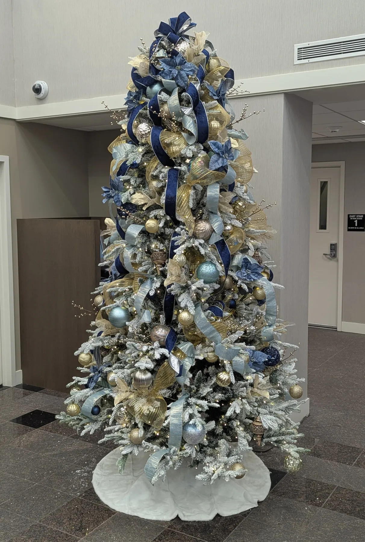 Interior Design & Holiday Decoration - Evanston and North Shore Life: Styled  By Jackson