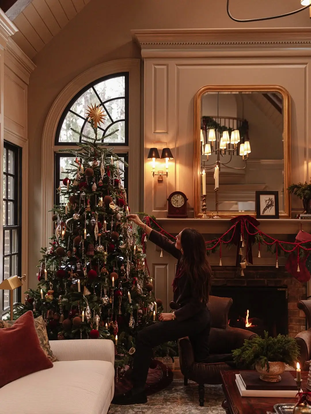 Julia Marcum's Christmas Living Room Tour