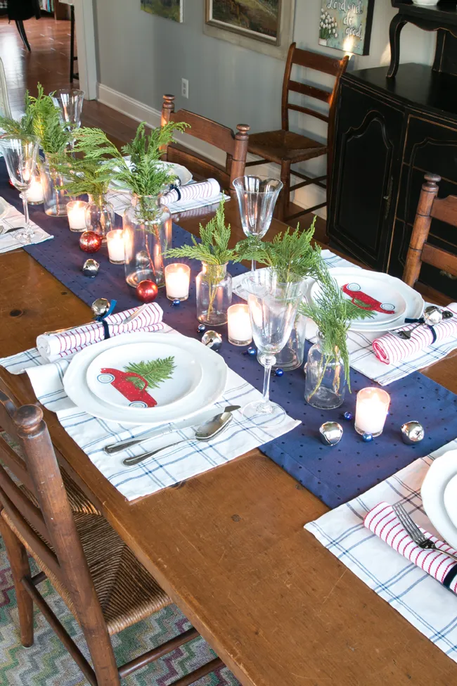 Keeping the Christmas Table Simple | Finding Home Farms
