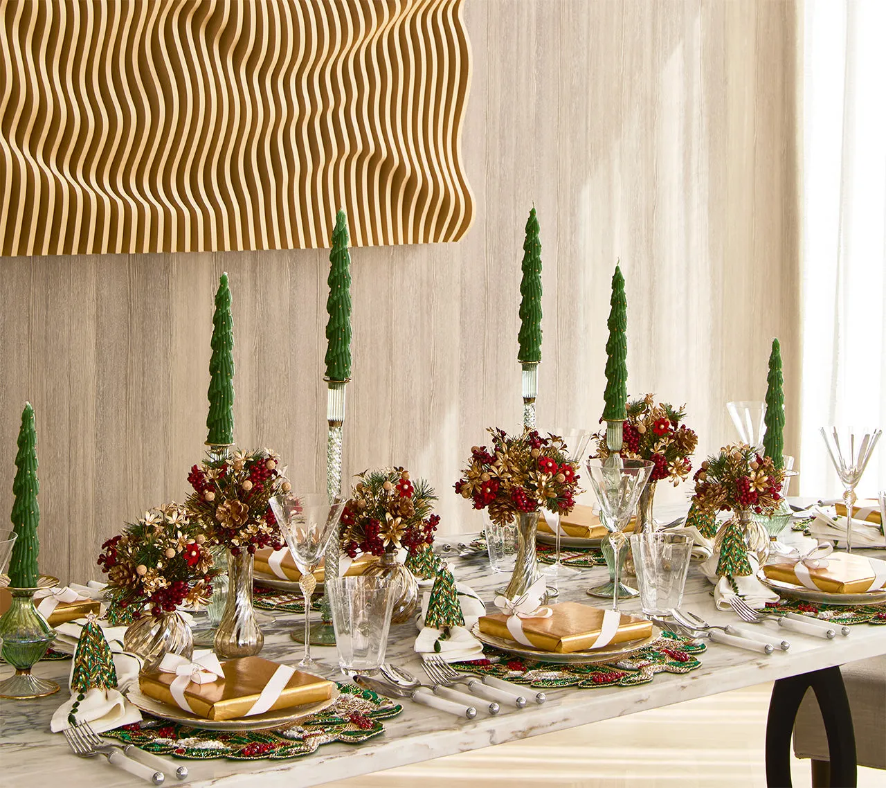 Kim Seybert Bejeweled Xmas Red/Green/Gold Napkin Rings Set of 4