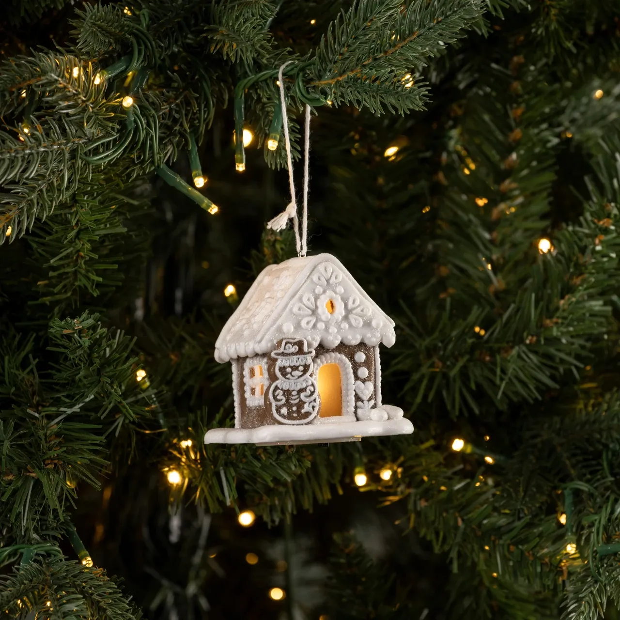 LIGHT UP GINGERBREAD HOUSE ORNAMENT W/ SNOWMAN - Ragon House
