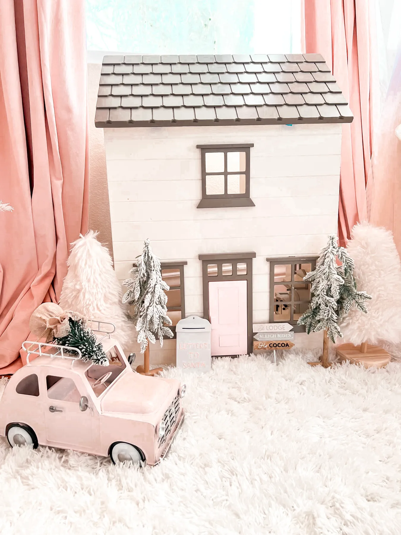 Little Girl Pink Christmas Bedroom Decor! - A Touch of Pink
