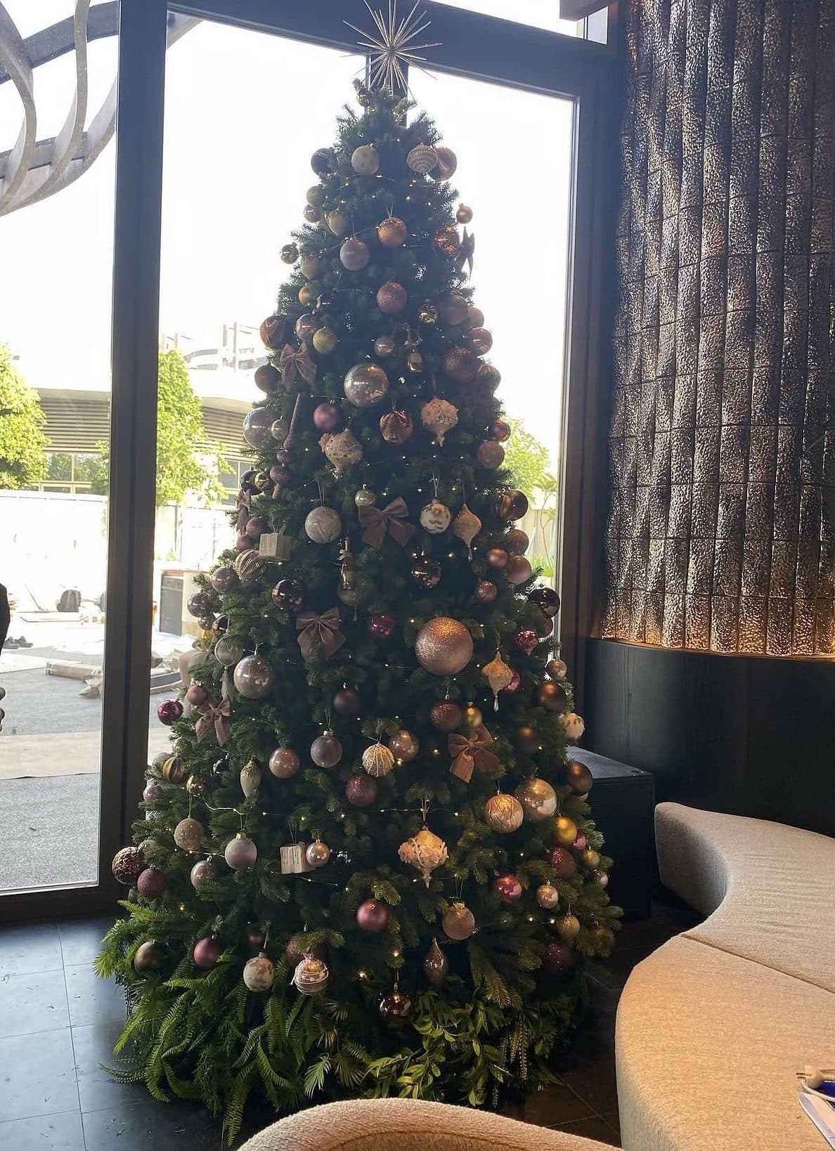 Luxury Christmas Decoration in Dubai: Bespoke Design · Everpine Events