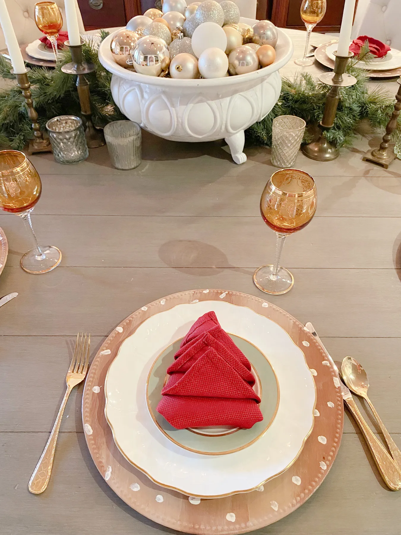 Making Spirits Bright || Our Christmas Dining Room - Southern State of Mind  Blog by Heather