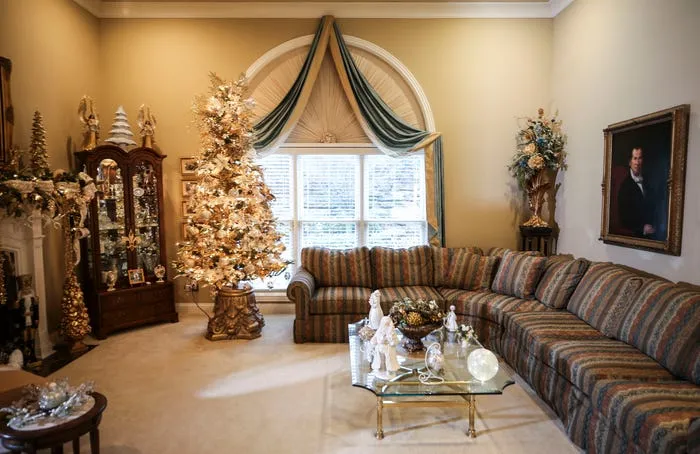 Mary Jane Hollinsworth's Louisville home is filled with holiday decor