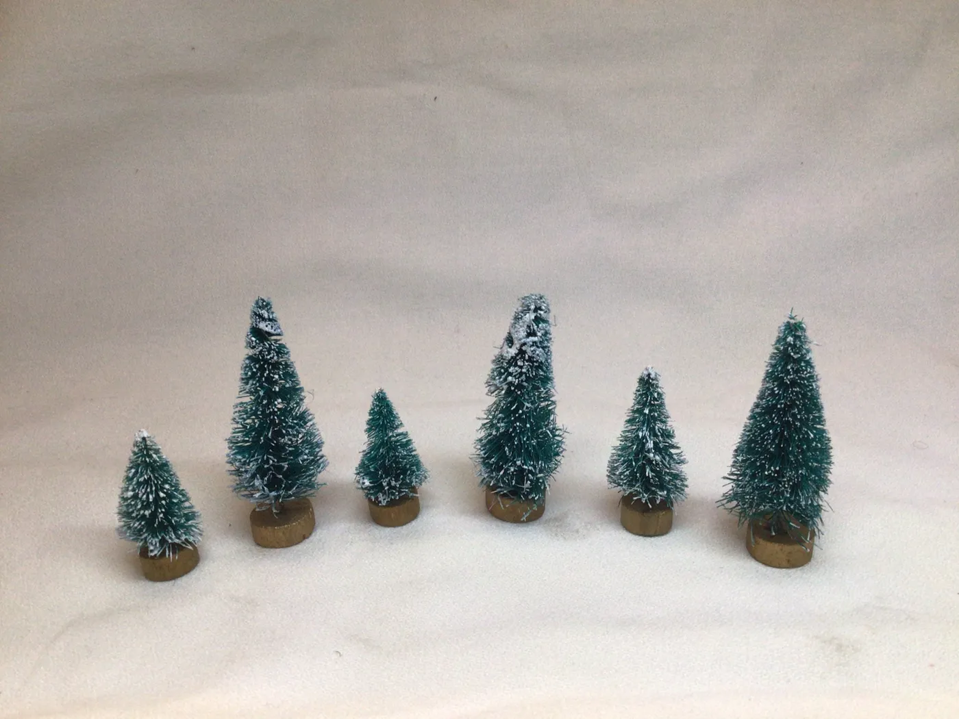 Mini Bottle Brush Christmas Trees I Two Sizes Frosted Sisal Mini Trees – Out Island Essentials