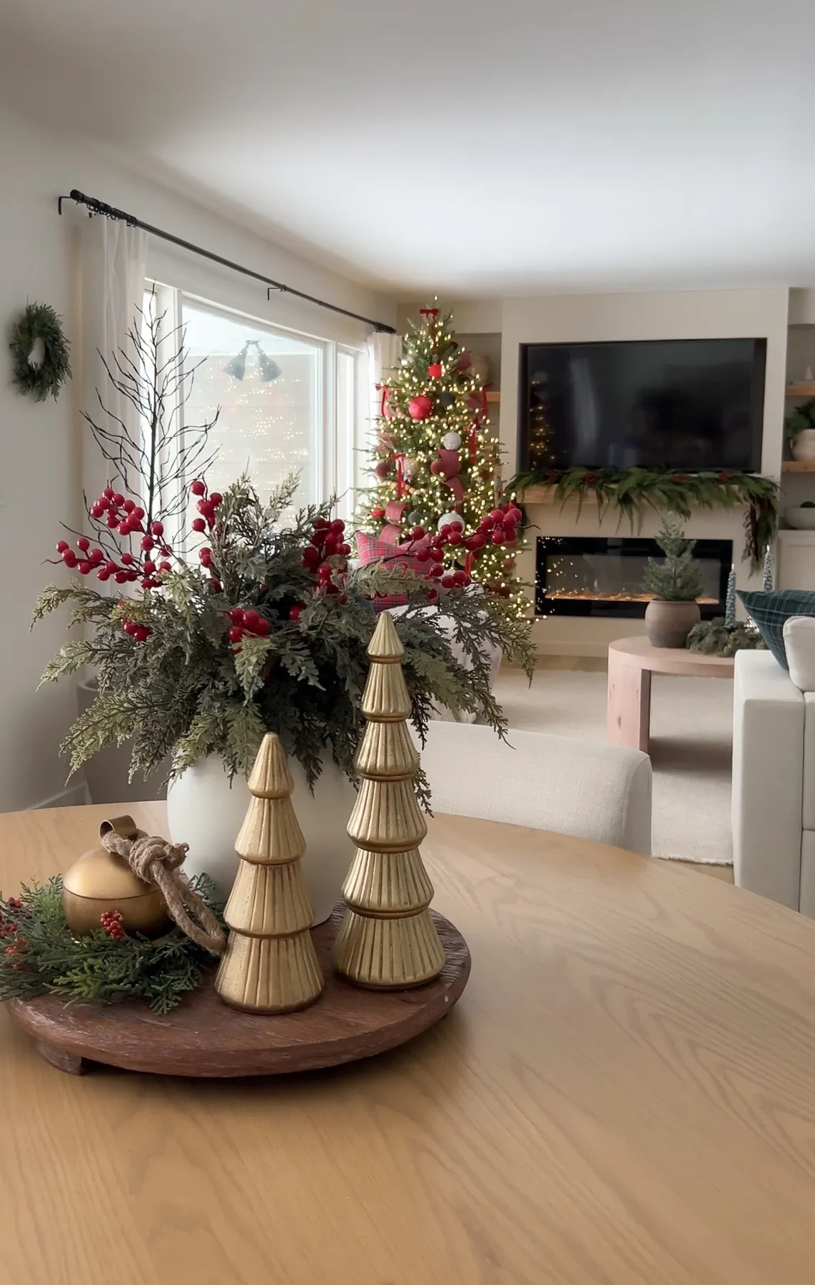 My Christmas Home Decor | Full Photo Roundup - Chronicle in the Pines