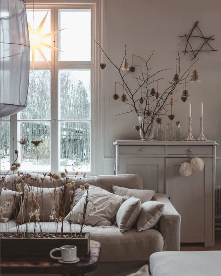 my scandinavian home: 10 Scandi Christmas Decoration Ideas from Mari's Home