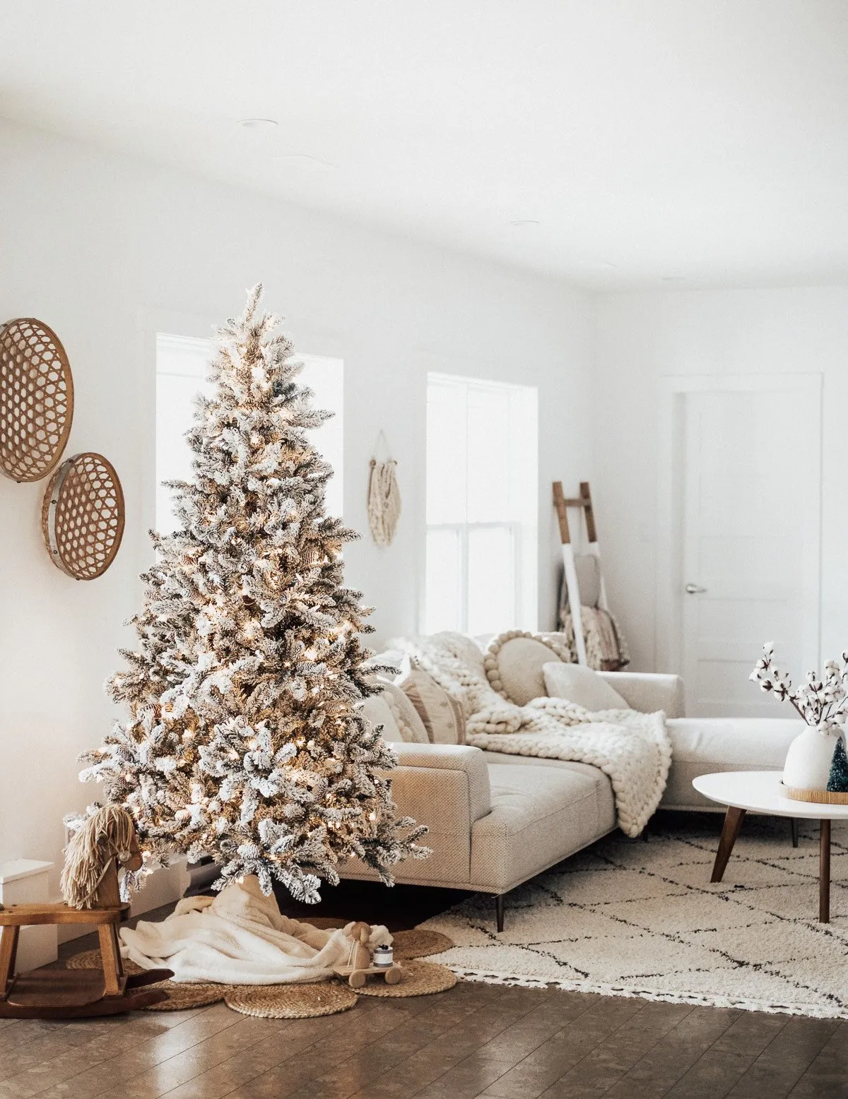 Neutral Christmas Decor for 2023 | Chic Decorations for Christmas