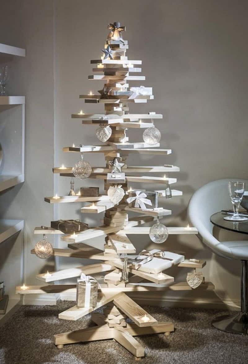 No Waste Festive Season - 10 AWESOME UPCYCLED CHRISTMAS TREES | 1 Million Women