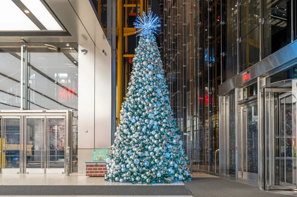 NYC Holiday Decoration Checklist for Building Managers